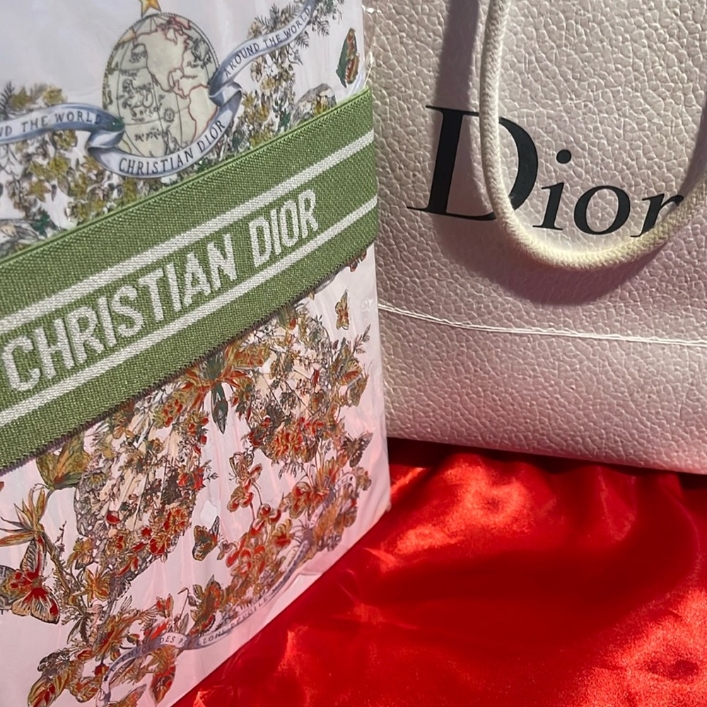 Christian Dior agenda/notepad/diary with band